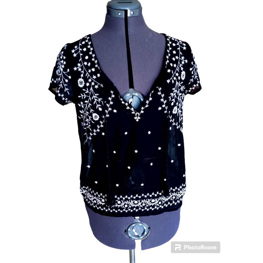 American Eagle outfitters black sheer white embroidered short sleeve top, XS